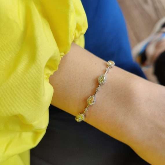 bracelet fancy pink green yellow orange diamonds