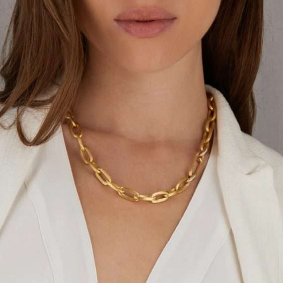 Chunky gold necklace from Nanis LIBERA in yellow gold with diamonds